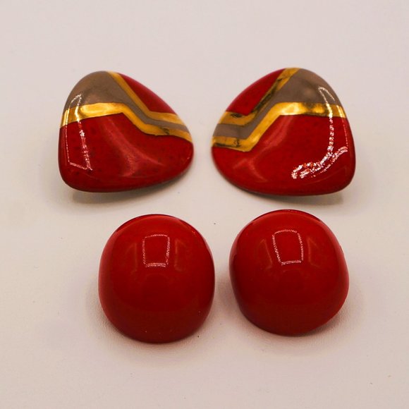 Vintage 2 Pair Chunky Red & Gold Porcelain Geometric and Dome Clip-on Earrings - Picture 3 of 10